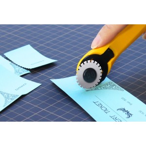 Olfa® cutter à perforation PRC-3C, 28 mm